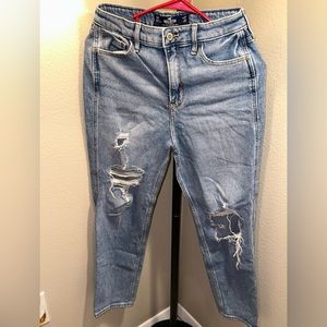 Hollister Ultra High-Rise Ripped Mom Jean
